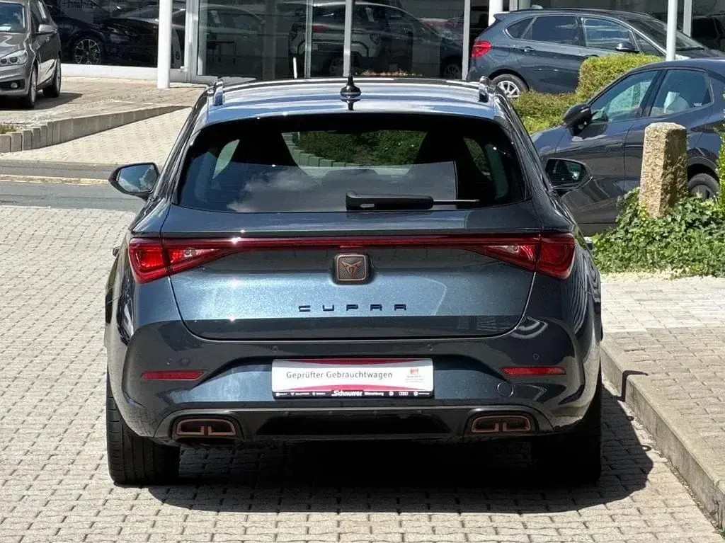 Gebraucht Cupra Leon VZ 245 PS (180 kW) 2022 Grau Limousine