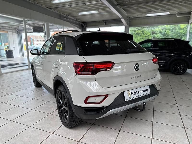 Gebraucht VW T-Roc Style 150 PS (110 kW) 2024 Grau SUV