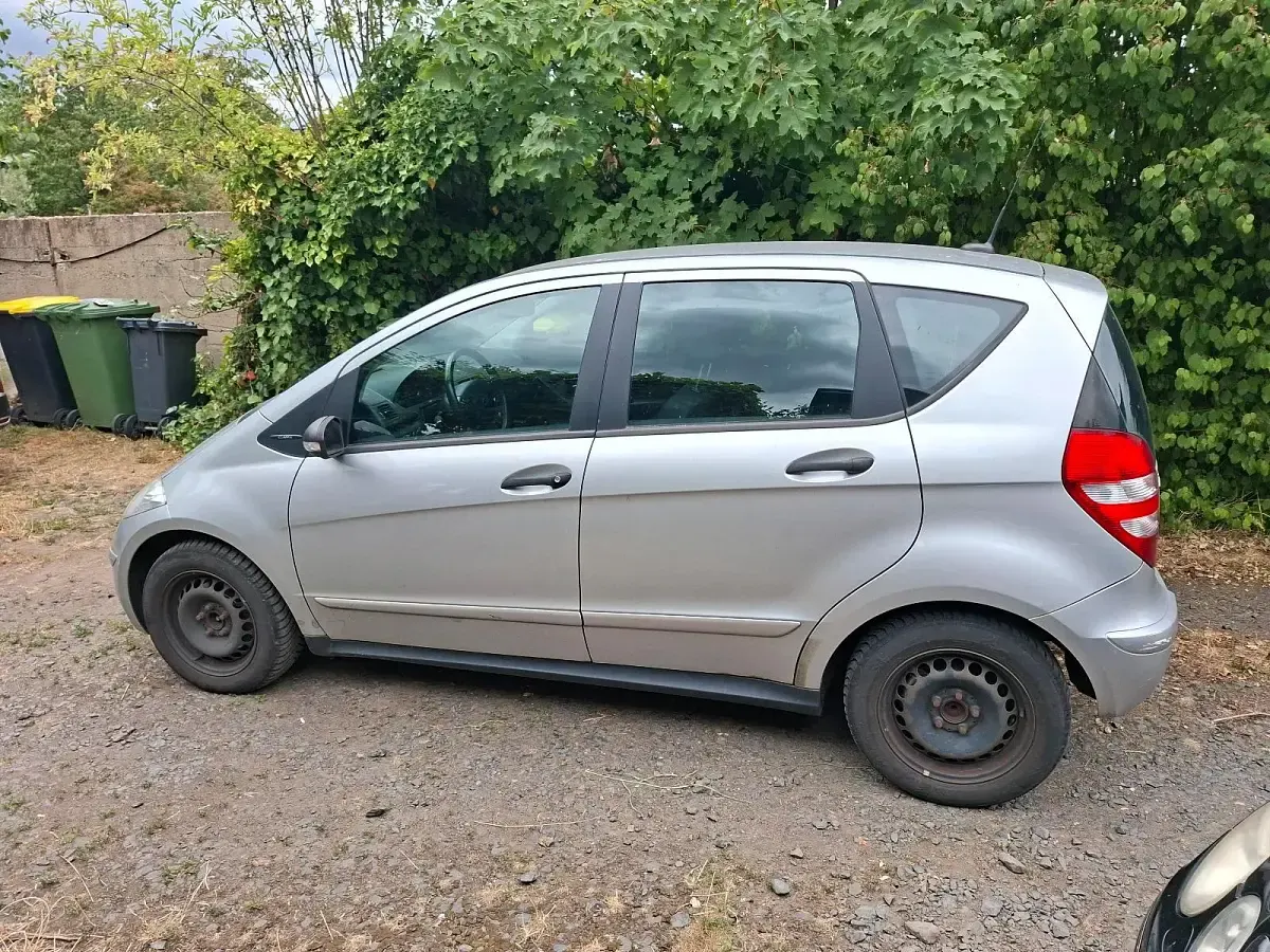 Gebraucht Mercedes A150 Classic 95 PS (69 kW) 2004 Silber Kleinwagen