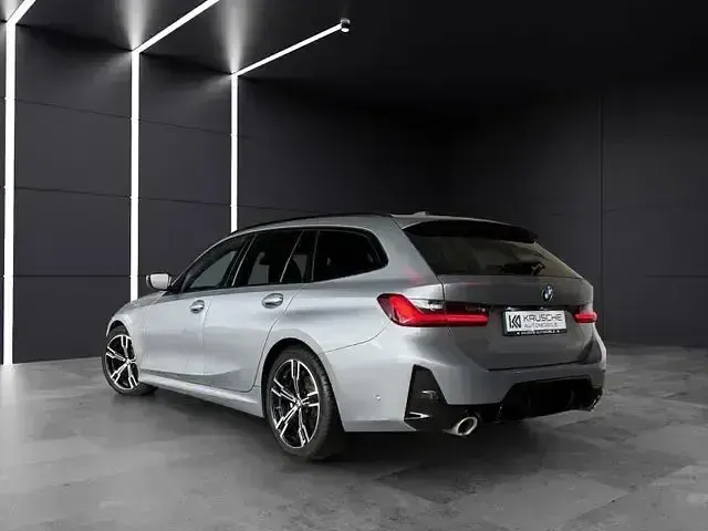 Gebraucht BMW 320 M Sport 190 PS (139 kW) 2024 Grau Kombi