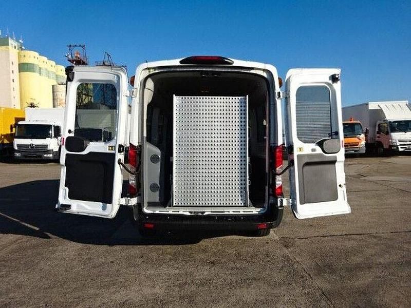 Gebraucht Ford Transit Trend 131 PS (96 kW) 2020 Weiß Kombi