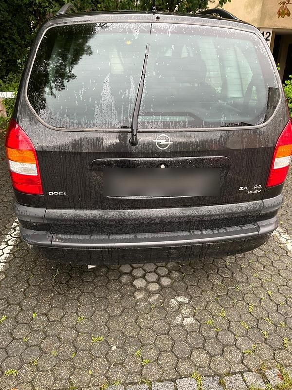 Schwarz Gebraucht 2004 Opel Zafira Van / Kleinbus | 1.200 € (Guter Preis) - Bild 1/4
