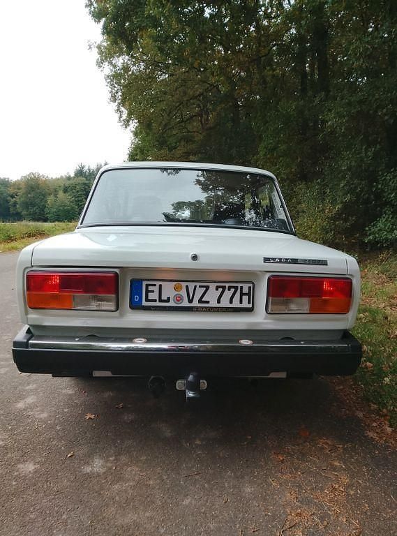 Gebraucht Lada 2107 75 PS (55 kW) 1989 Weiß Limousine