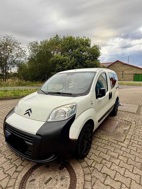 Weiß Gebraucht 2009 Citroën Nemo Van / Kleinbus | 2.200 € (Fairer Preis) - Bild 1/4