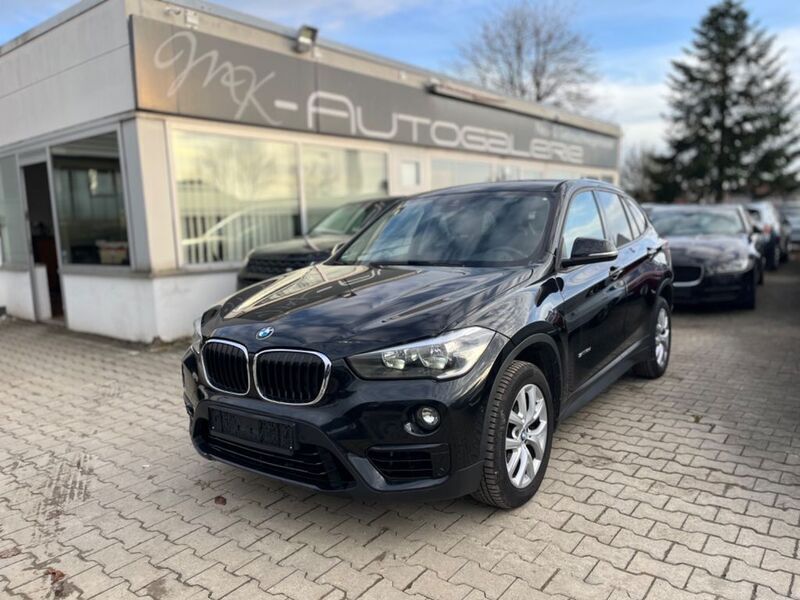 Schwarz Gebraucht 2016 BMW X1 Sport Line SUV | 10.990 € (Fairer Preis) - Bild 1/4