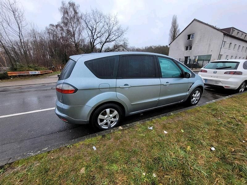 Gebraucht Ford S-MAX 140 PS (102 kW) 2006 Grau Van / Kleinbus