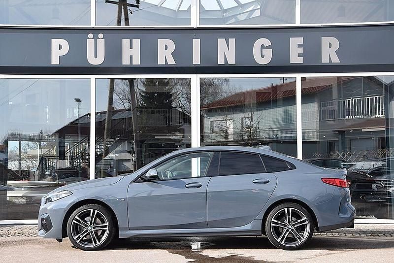 Grau Gebraucht 2021 BMW 218 Shadowline Coupé | 26.900 € (Etwas zu teuer) - Bild 1/4