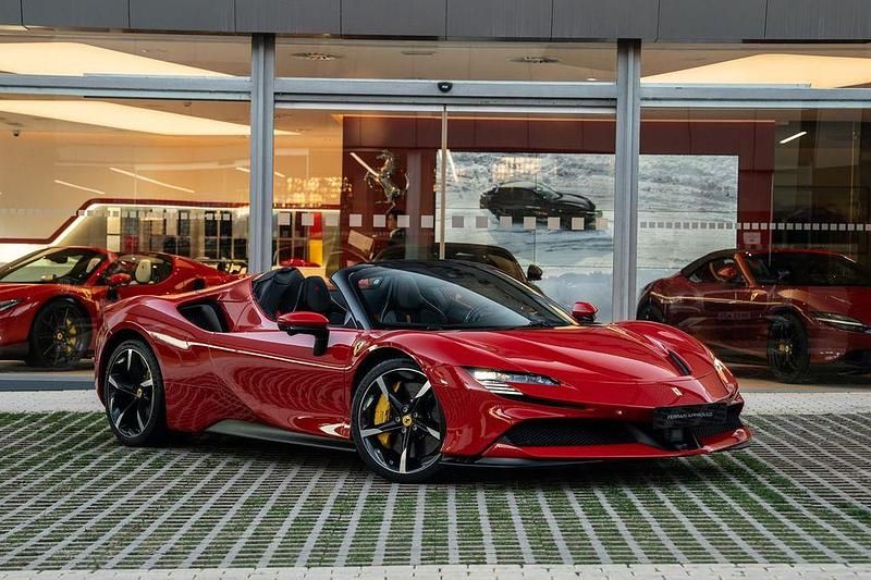 Gebraucht Ferrari SF90 2025 Rot Cabrio