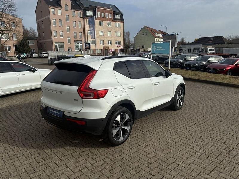 Gebraucht Volvo XC40 Plus 163 PS (119 kW) 2025 Weiß SUV