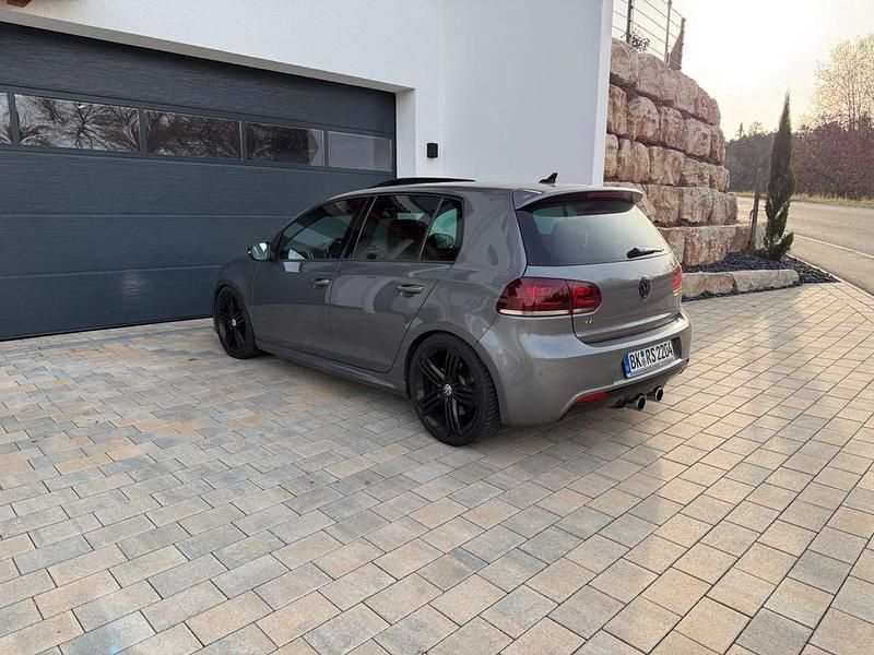 Gebraucht VW Golf VI R 271 PS (199 kW) 2011 Grau Kleinwagen