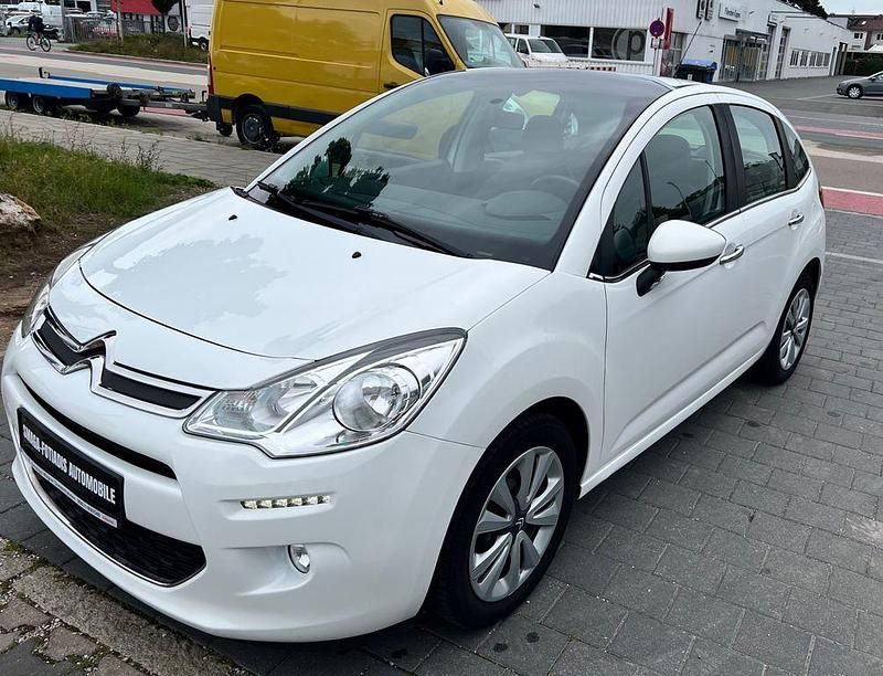 Weiß Gebraucht 2015 Citroën C3 SELECTION Kleinwagen | 5.200 € (Fairer Preis) - Bild 1/4