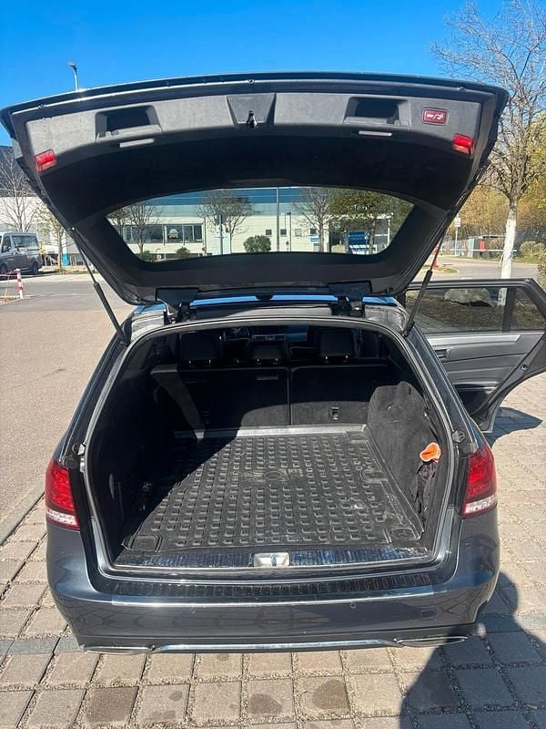 Second-hand Mercedes E250 204 CP (150 kW) 2013 Gri Break