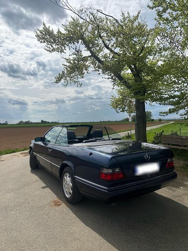 Brugt Mercedes E200 136 HK (100 kW) 1997 Blå Cabriolet