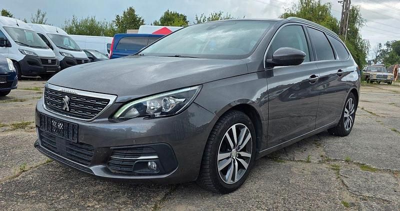Grau Gebraucht 2017 Peugeot 308 Active Kombi | 9.900 € (Fairer Preis) - Bild 1/4