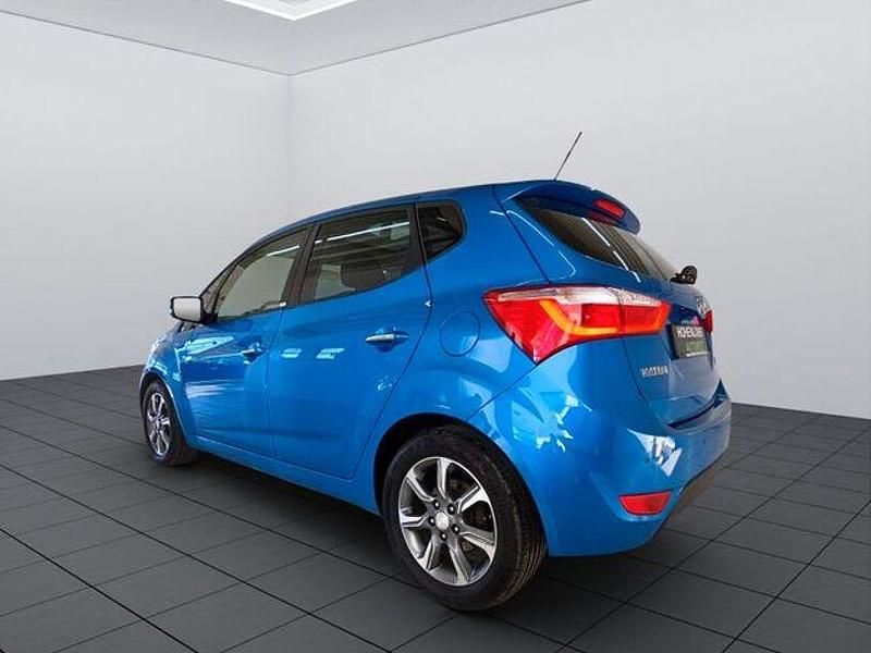 Gebraucht Hyundai ix20 Passion 125 PS (91 kW) 2016 Blau Kleinwagen