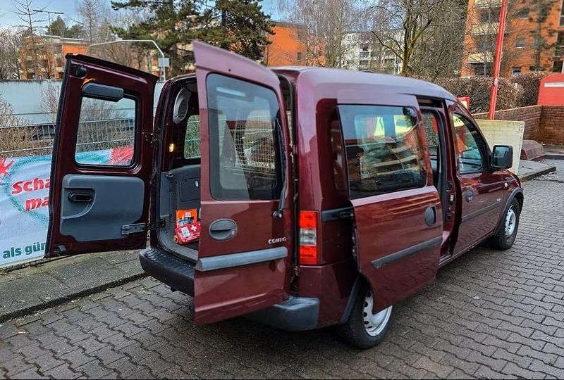 Gebraucht Opel Combo 87 PS (63 kW) 2004 Rot Van / Kleinbus