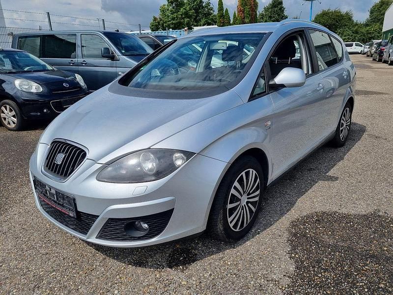 Silber Gebraucht 2010 Seat Altea XL Stylance Van / Kleinbus | 2.990 € (Guter Preis) - Bild 1/4