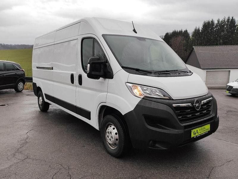 Weiß Gebraucht 2023 Opel Movano | 19.995 € (Guter Preis) - Bild 1/4