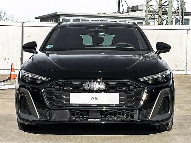 Gebraucht Audi A5 Ambiente 204 PS (150 kW) 2025 Mythosschwarz metallic Coupé