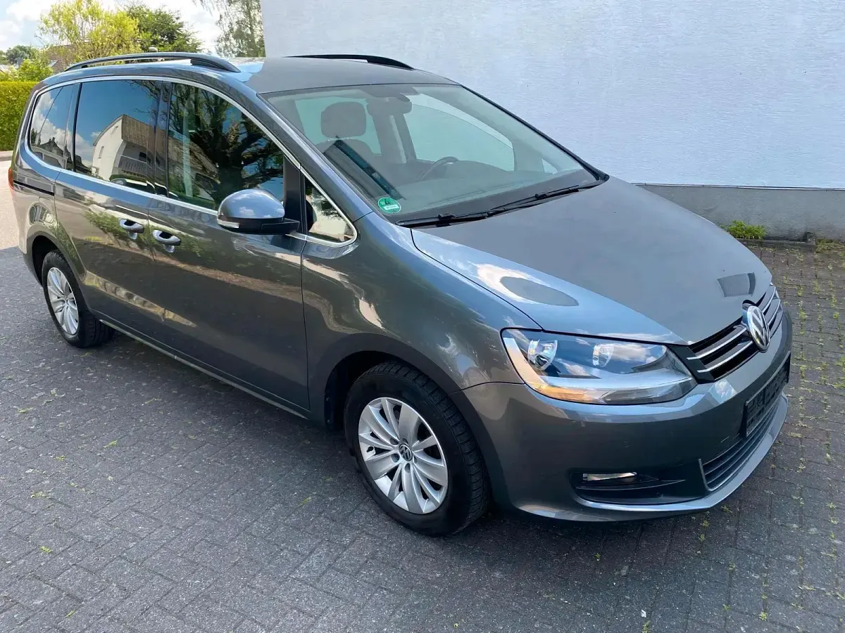 Gebraucht VW Sharan 150 PS (110 kW) 2017 Grau Van / Kleinbus