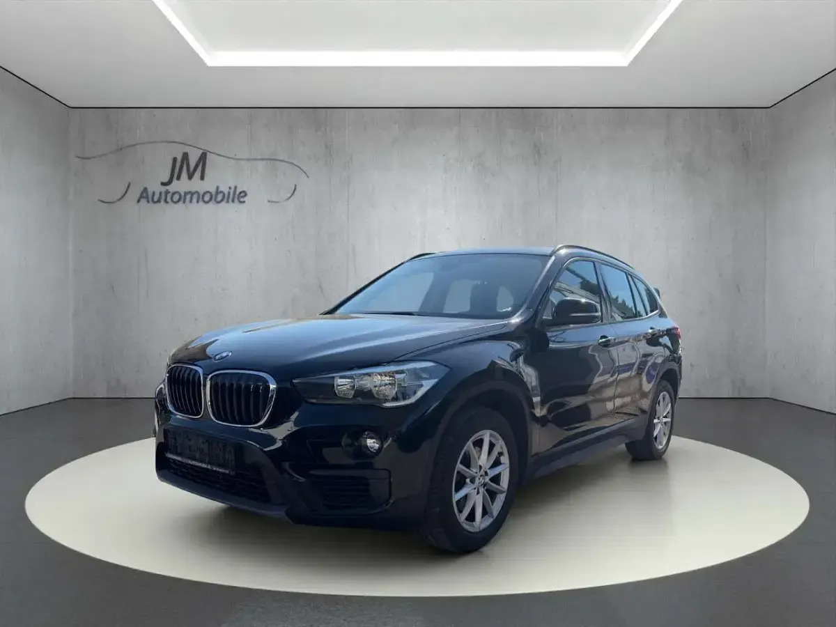 Gebraucht BMW X1 Advantage 140 PS (102 kW) 2019 Schwarz SUV