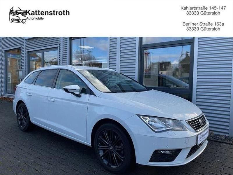 Weiss Gebraucht 2020 Seat Leon Limousine | 16.350 € (Fairer Preis) - Bild 1/4