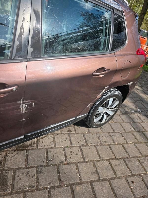 Gebraucht Peugeot 2008 120 PS (88 kW) 2014 Braun SUV