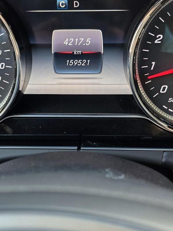 Gebraucht Mercedes E200 Avantgarde 184 PS (135 kW) 2017 Schwarz Limousine