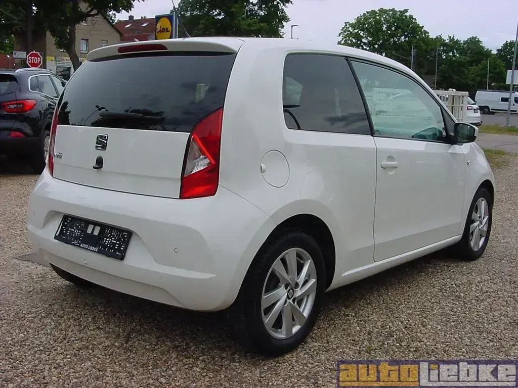 Gebraucht Seat Mii Comfort 75 PS (55 kW) 2015 Weiß Kleinwagen