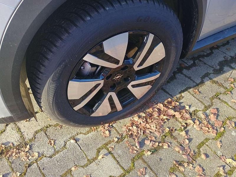 Neu Opel Frontera Edition 101 PS (74 kW) 2025 Kristallsilber SUV