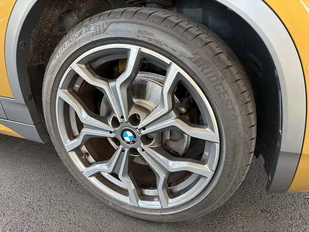 Gebraucht BMW X2 M Sport 140 PS (102 kW) 2018 Gold SUV