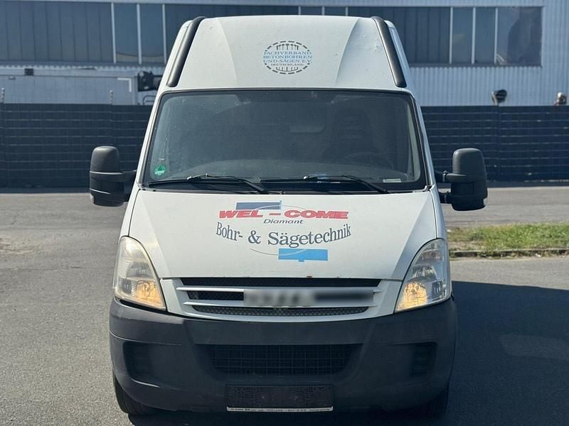 Weiß Gebraucht 2006 Iveco Daily Van / Kleinbus | 3.950 € (Superpreis) - Bild 1/4