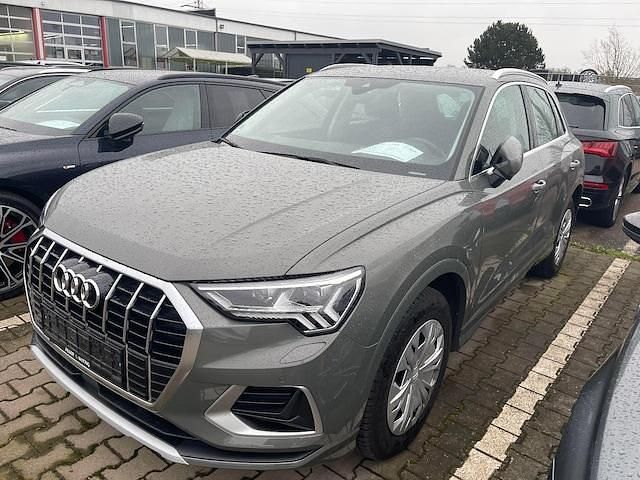 Gebraucht Audi Q3 Ambiente 190 PS (139 kW) 2019 Chronosgrau metallic SUV