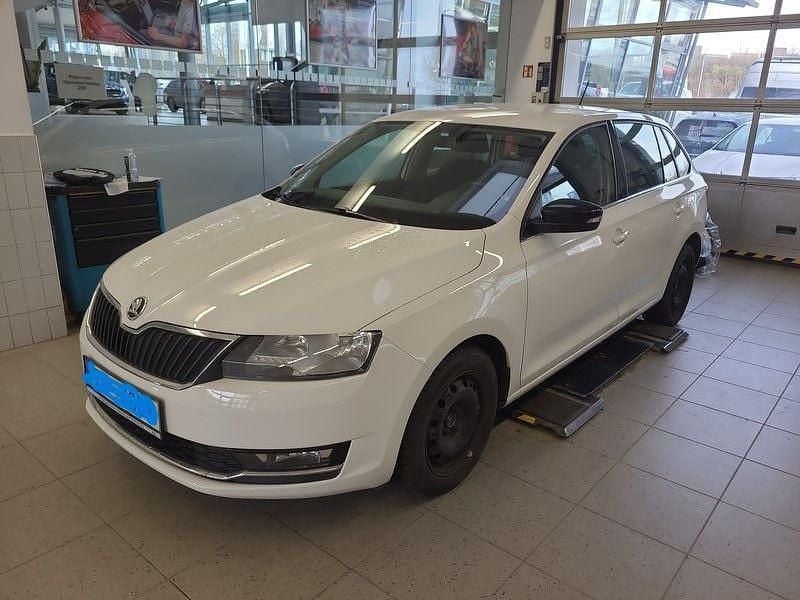 Gebraucht Skoda Rapid Style 110 PS (80 kW) 2018 Weiß Kleinwagen