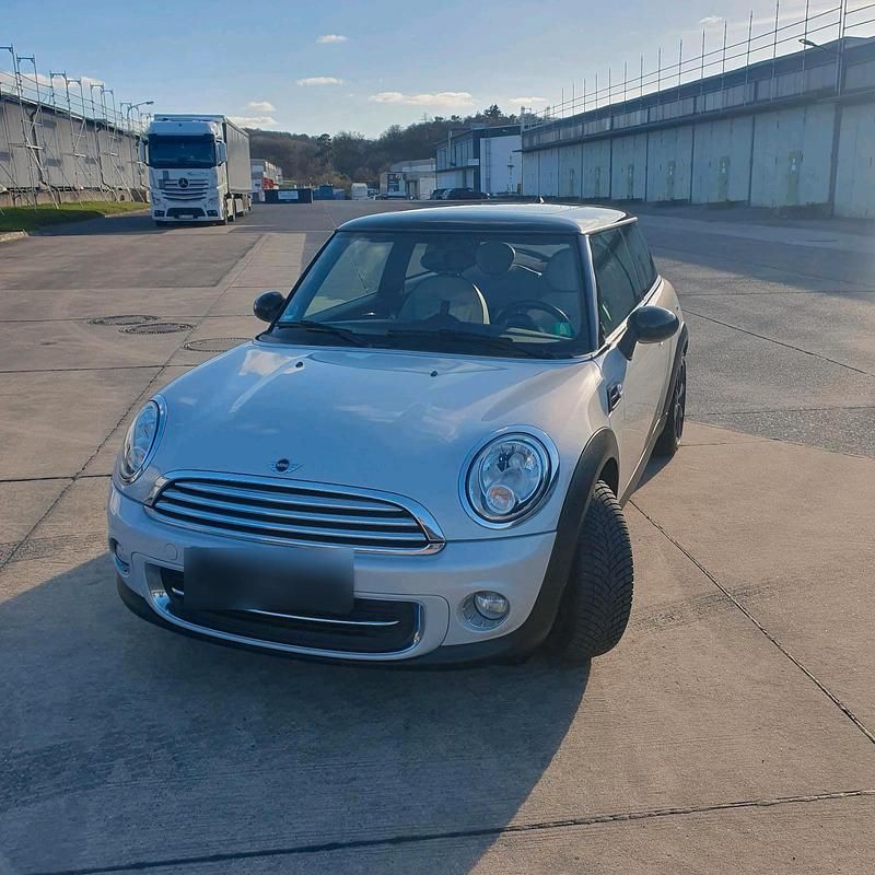 Gebraucht Mini Cooper 122 PS (89 kW) 2012 Silber Kleinwagen