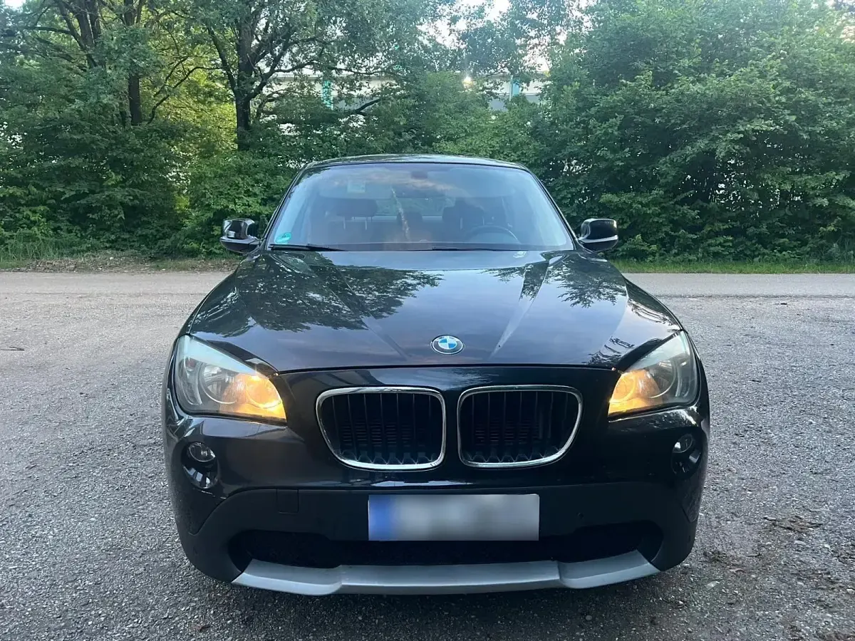 Gebraucht BMW X1 150 PS (110 kW) 2010 Schwarz SUV
