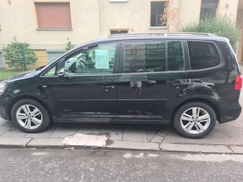 Schwarz Gebraucht 2012 VW Touran Match Van / Kleinbus | 5.500 € (Guter Preis) - Bild 1/4