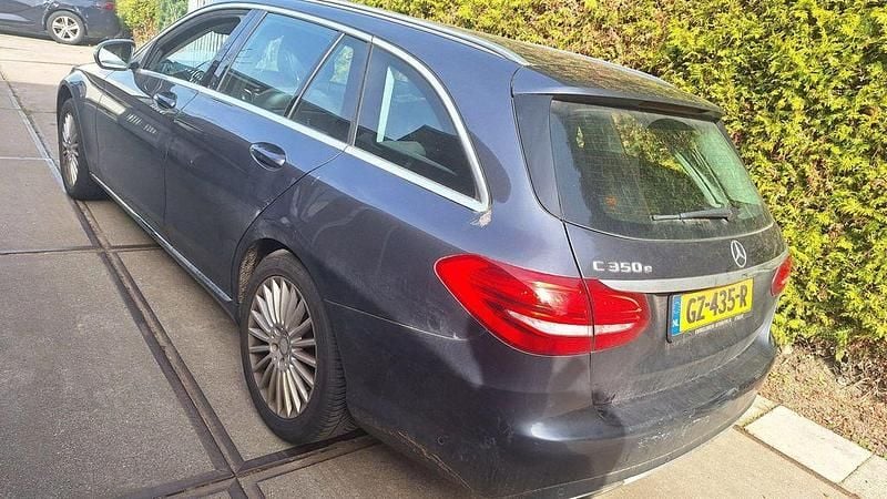 Gebraucht Mercedes C350e Edition 211 PS (155 kW) 2015 Grau Kombi