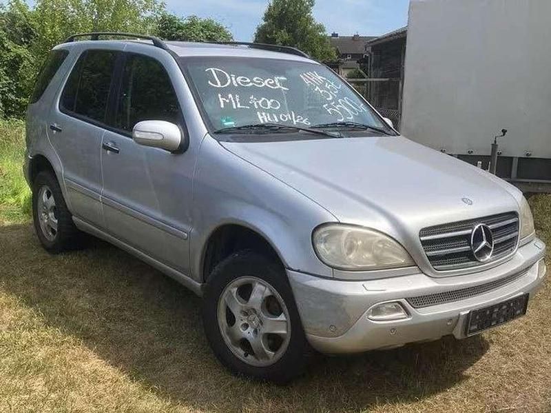 Gebraucht 2002 Mercedes ML400 Exclusive SUV | 4.600 € (Guter Preis) - Bild 1/4