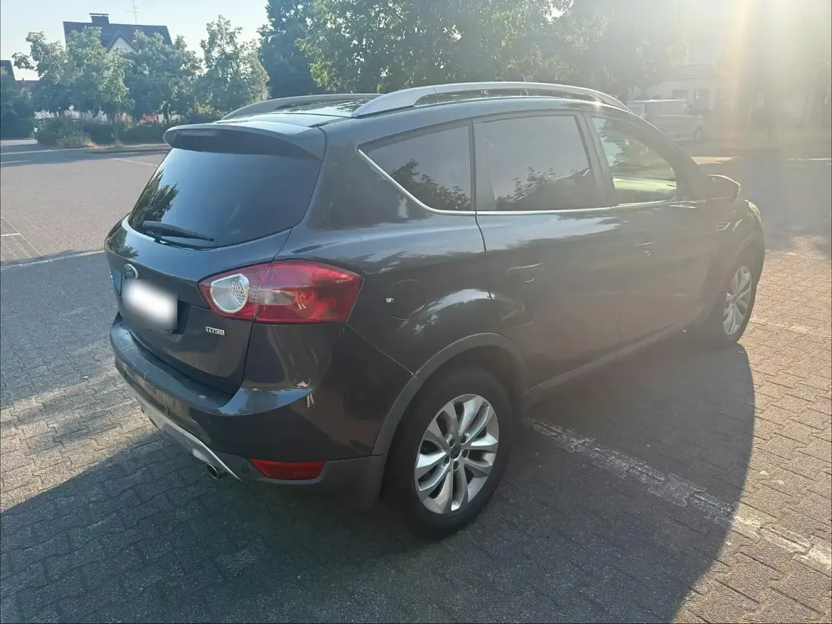 Gebraucht Ford Kuga 136 PS (100 kW) 2008 Grau SUV