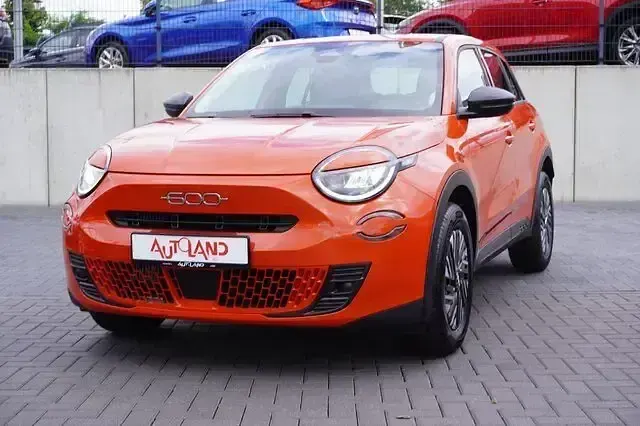 Neu Fiat 600 100 PS (73 kW) 2026 Andere SUV