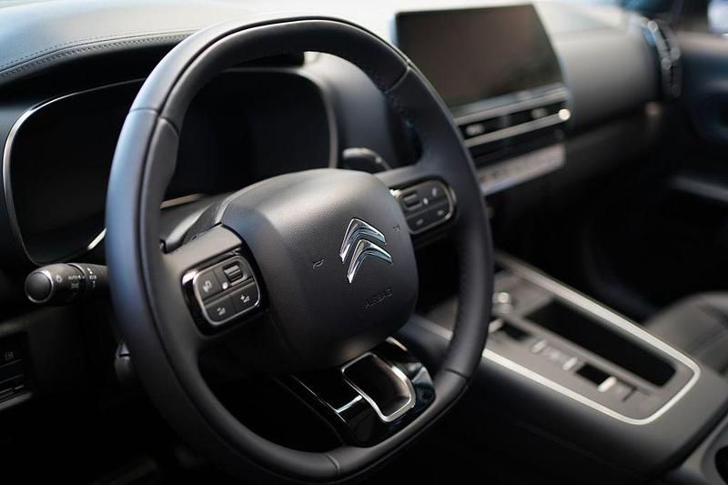 Gebraucht Citroën C5 Shine 224 PS (164 kW) 2023 Weiß Limousine