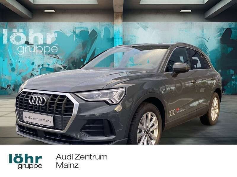 Nanograu metallic Gebraucht 2024 Audi Q3 Ambiente SUV | 37.980 € (Guter Preis) - Bild 1/4