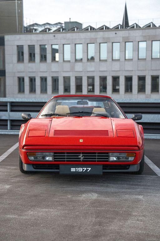 Gebraucht Ferrari 328 271 PS (199 kW) 1988 Rot Cabrio