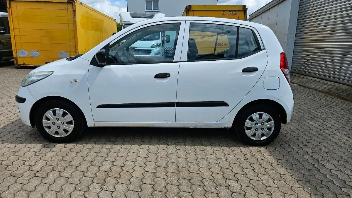Gebraucht Hyundai i10 67 PS (49 kW) 2008 Weiß Kleinwagen