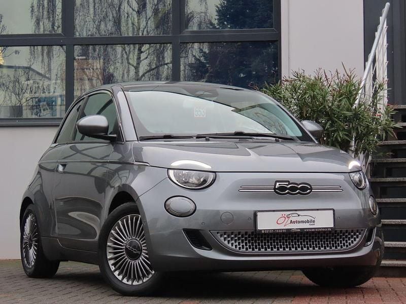 Grau Gebraucht 2023 Fiat 500e Kleinwagen | 16.900 € (Superpreis) - Bild 1/4