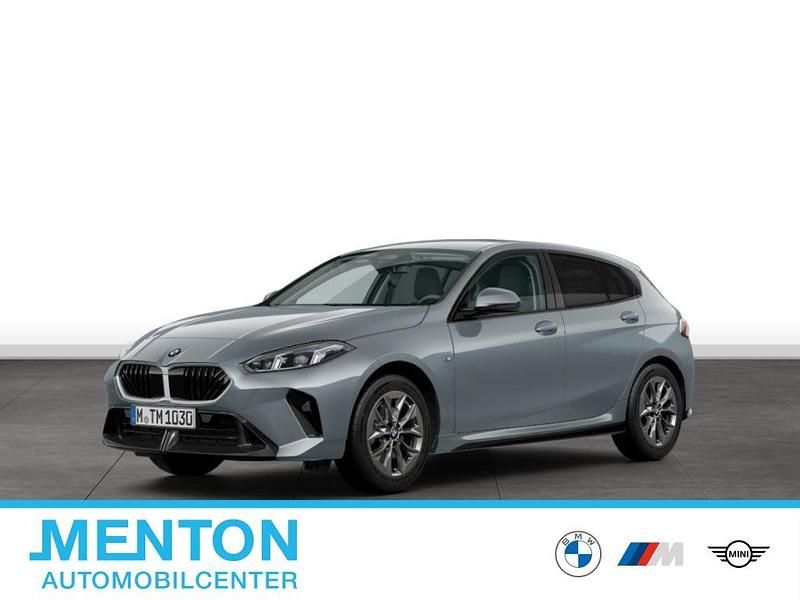Grau Gebraucht 2025 BMW 120 Kleinwagen | 33.141 € (Etwas zu teuer) - Bild 1/4