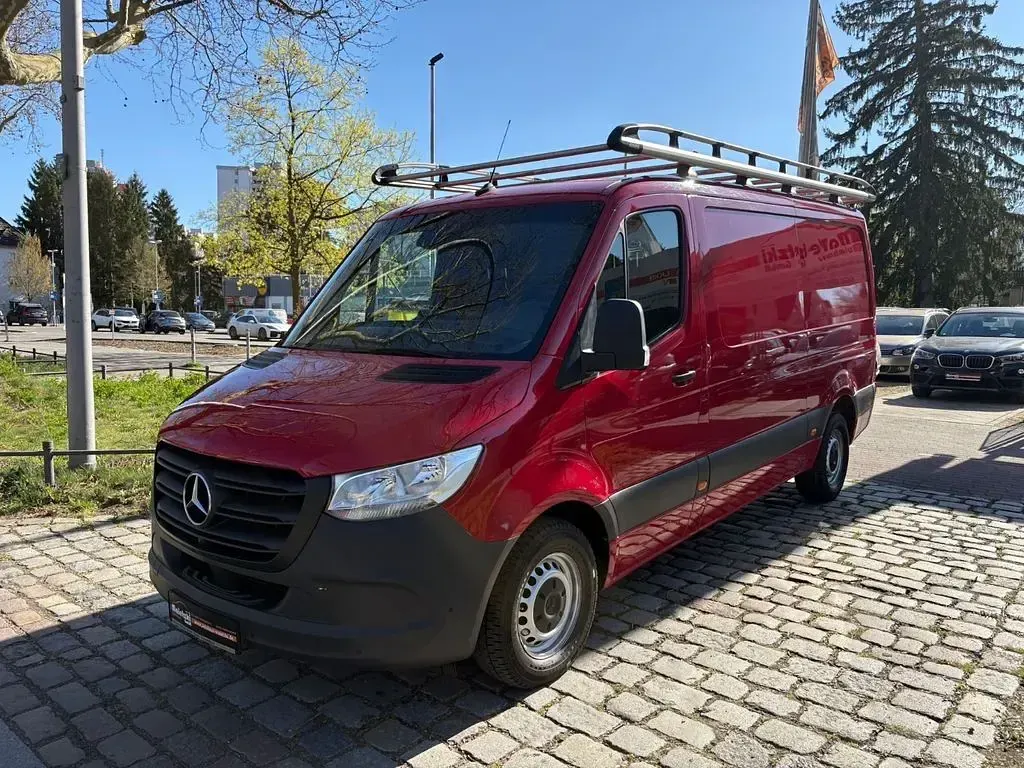Gebraucht Mercedes Sprinter 163 PS (119 kW) 2020 Rot Van