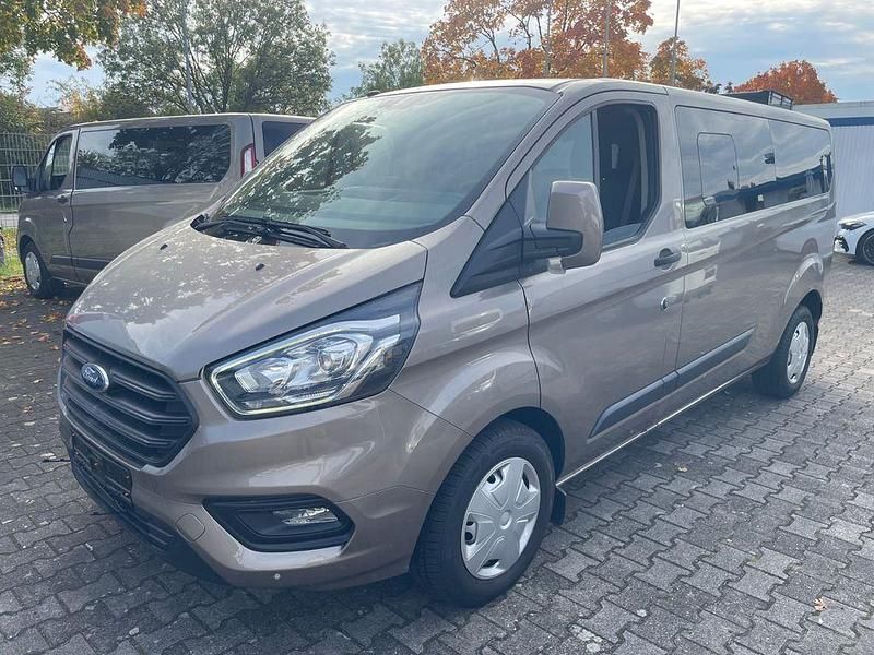Gebraucht Ford Transit 131 PS (96 kW) 2018 Gold Van / Kleinbus