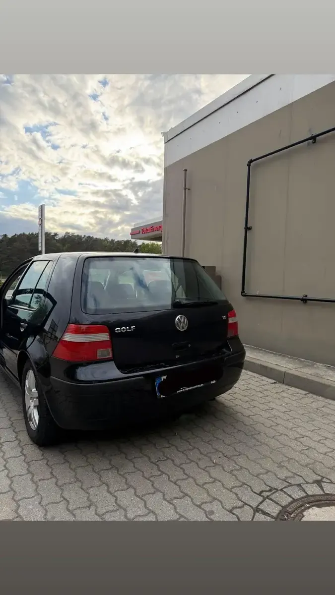 Gebraucht VW Golf IV 102 PS (75 kW) 2002 Schwarz Kleinwagen